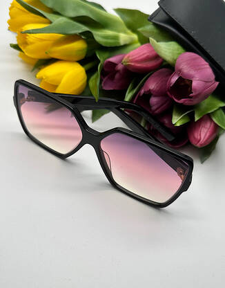 Класичні сонцезахисні жіночі окуляри YSL