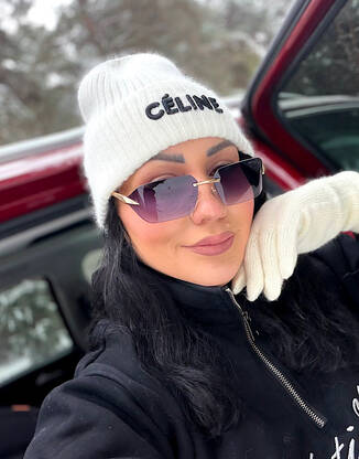 Белая шапка теплая Celine с ангоркой