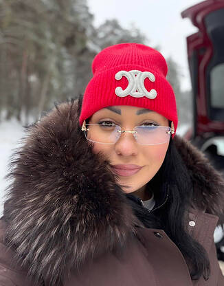 Шапка красная женская Селин