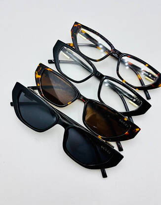Стильные очки черные/лео пластиковые Gu