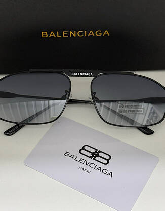 Очки черные фотохромные полупрозрачные